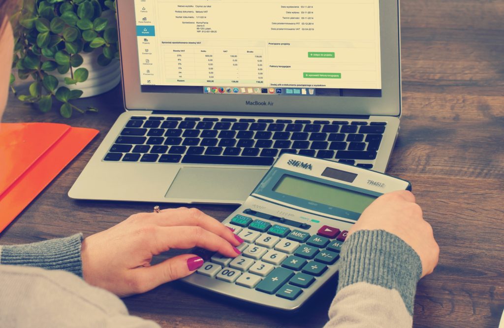 We need not micro-manage cash registers' accuracy