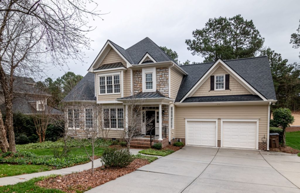 A large house is not uncommon in America