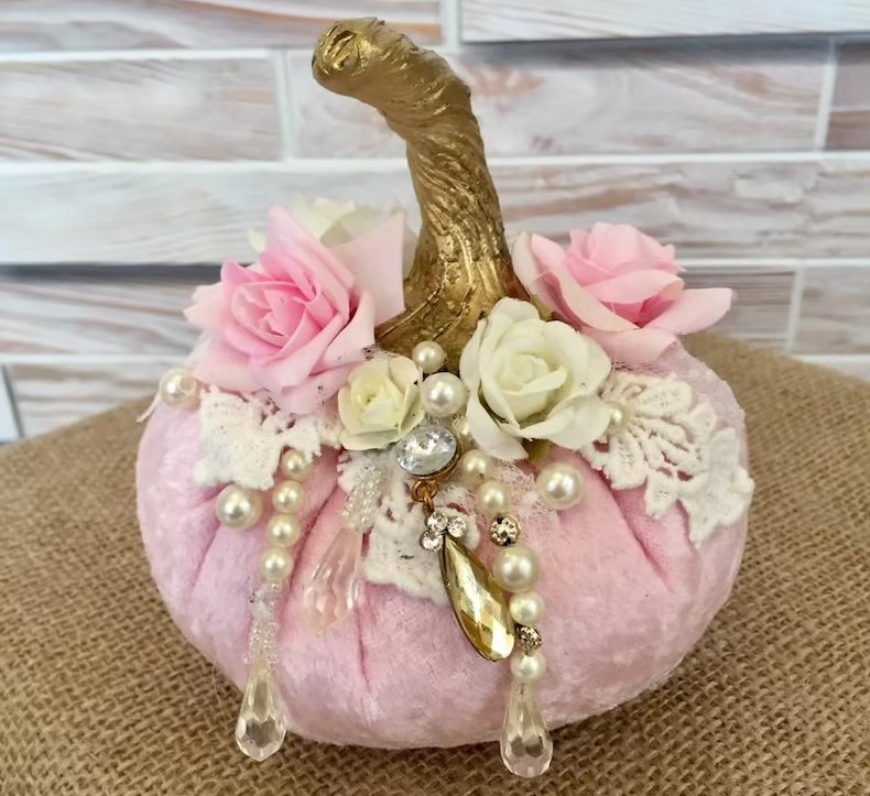 Pink velvet pumpkin with pearls