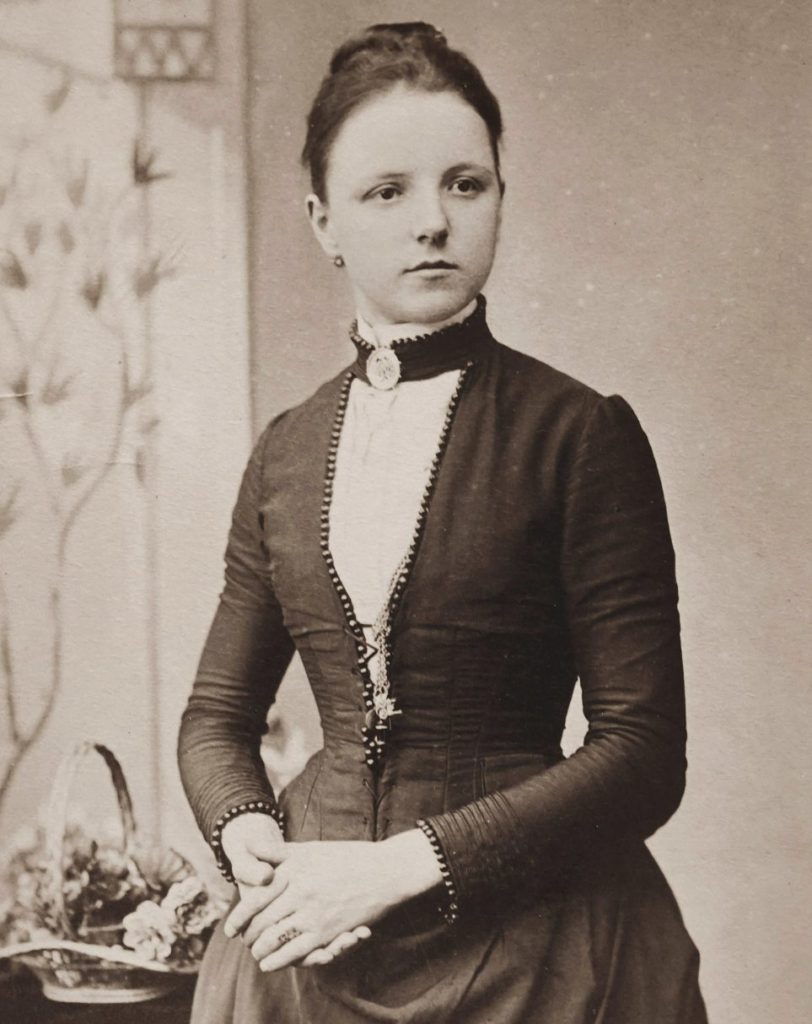 Victorian woman