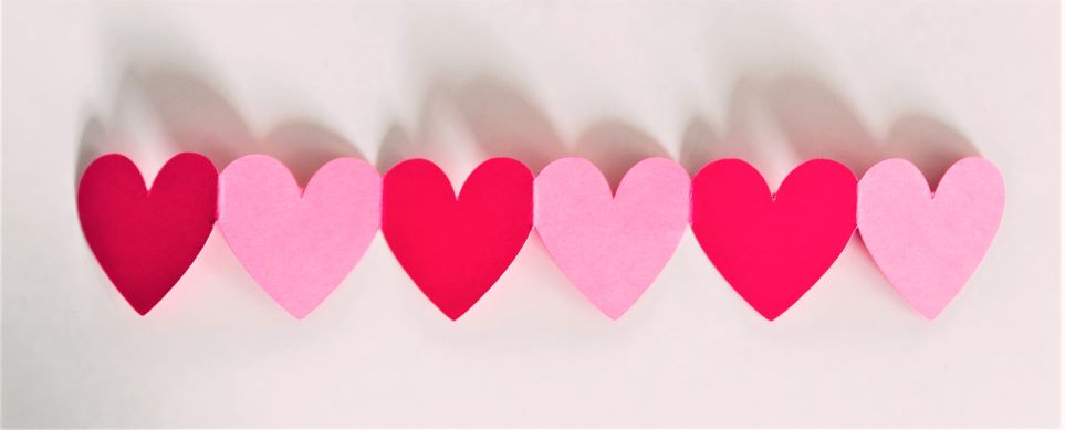 Pink and red heart strand